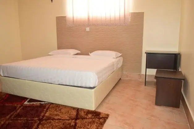 Apart Daire, 2 Yatak Odası, Küçük Mutfak