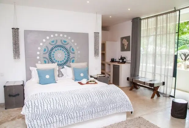 Deluxe Stüdyo Süit, Havuz Manzaralı