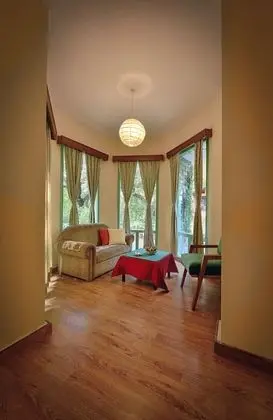 Deluxe Tek Büyük Yataklı Oda, Göl Manzaralı