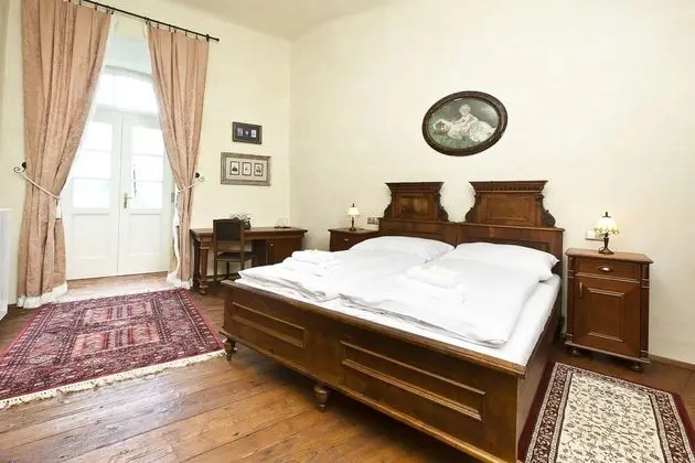 Comfort Tek Büyük Yataklı Oda