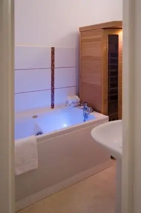 Comfort Tek Büyük Yataklı Oda, Sauna