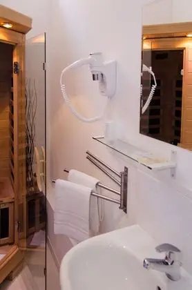 Comfort Tek Büyük Yataklı Oda, Sauna