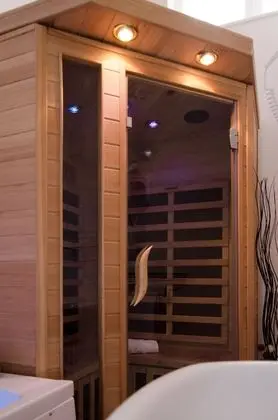 Comfort Tek Büyük Yataklı Oda, Sauna