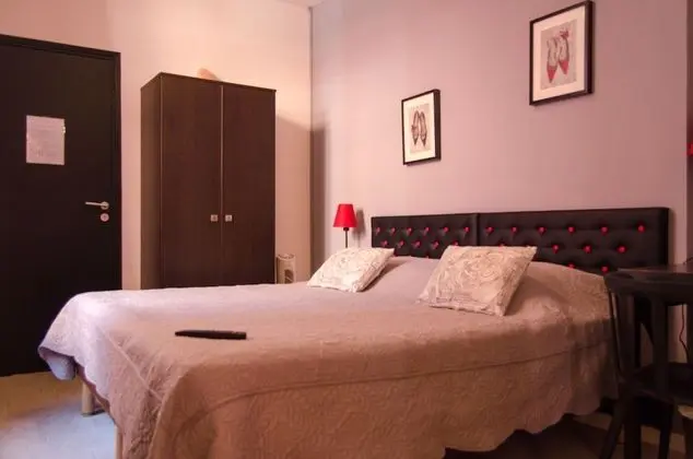 Standard Tek Büyük Yataklı Oda