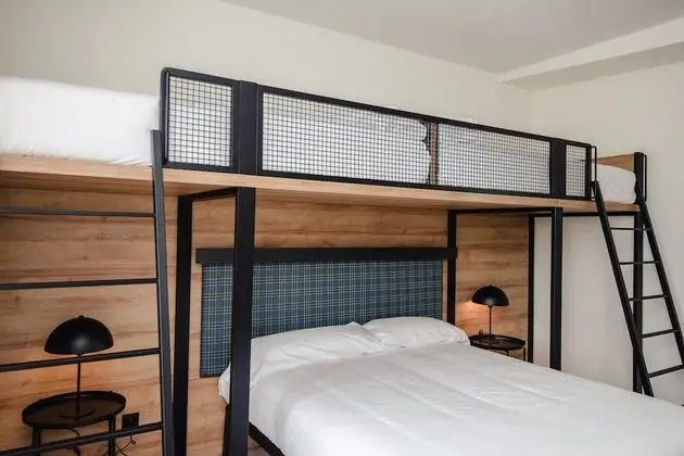 Family Dört Kişilik Oda