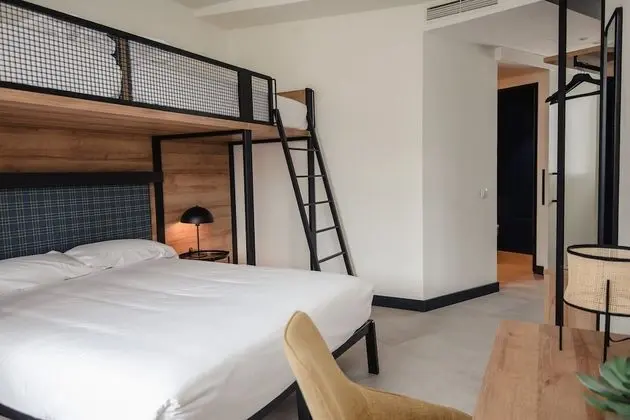 Family Dört Kişilik Oda