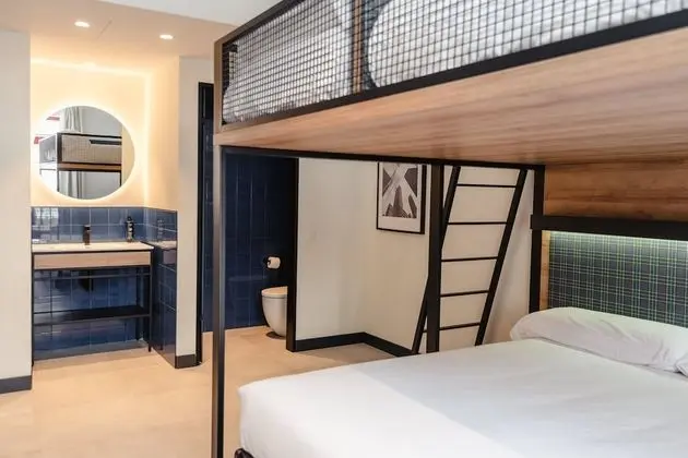 Premium Dört Kişilik Oda