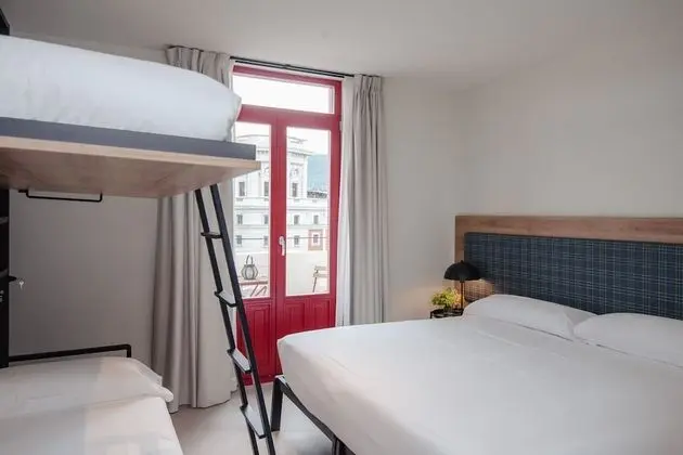 Standard Dört Kişilik Oda