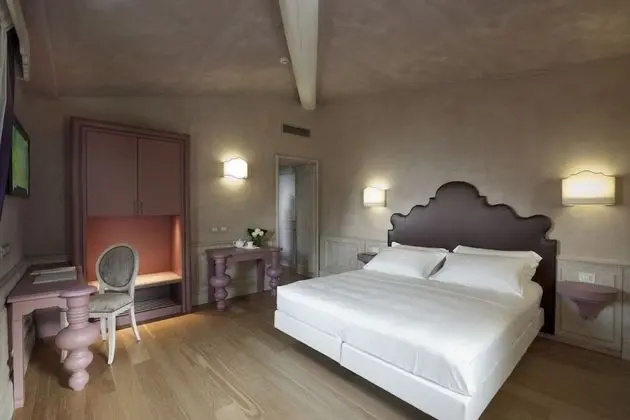 Deluxe Tek Büyük veya İki Ayrı Yataklı Oda, Deniz Manzaralı