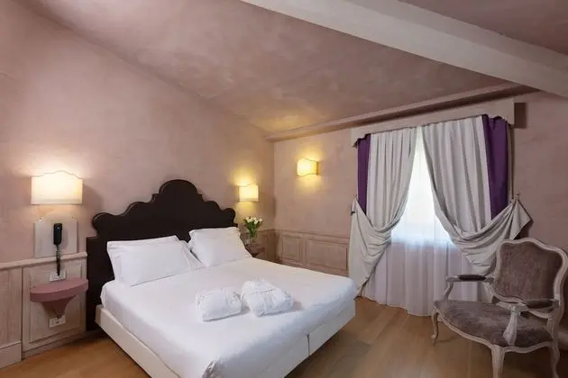 Superior Tek Büyük veya İki Ayrı Yataklı Oda, 1 Yatak Odası, Sigara İçilmez, Park Manzaralı