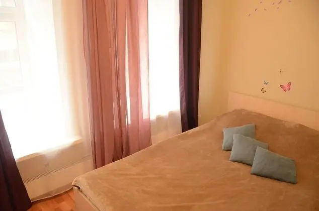 Basic Tek Büyük Yataklı Oda, Ortak Banyo