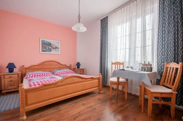 Tek Büyük Yataklı Oda