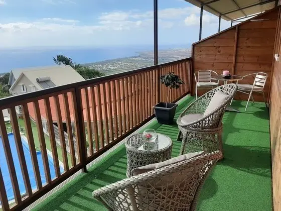 Superior Tek Büyük Yataklı Oda, Balkon, Okyanus Manzaralı