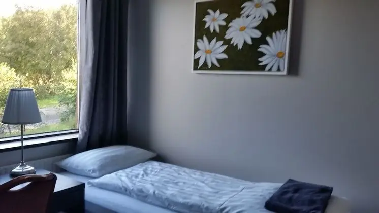 İki Ayrı Yataklı Oda, Ortak Banyo (103)