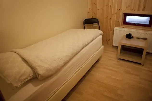 Basic İki Ayrı Yataklı Oda, Ortak Banyo