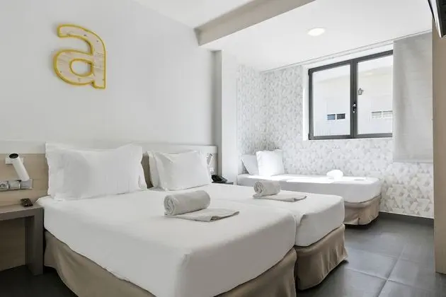Tek Büyük Yataklı Oda (1 or 2 beds + extra bed)