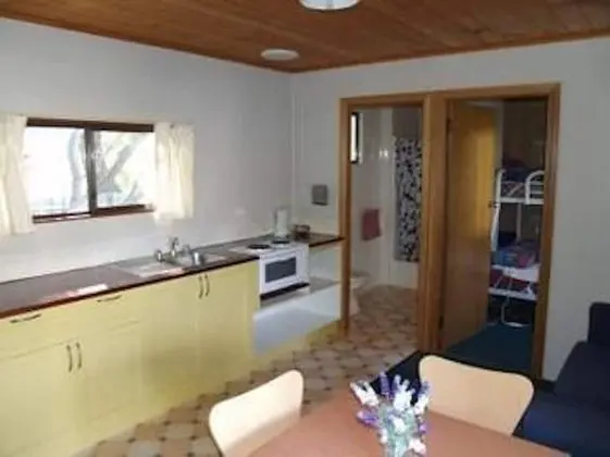 Standard Süit, 2 Yatak Odası, Sigara İçilmez, Küçük Mutfak (Cabin)