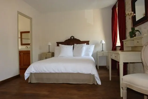 Üç Kişilik Oda
