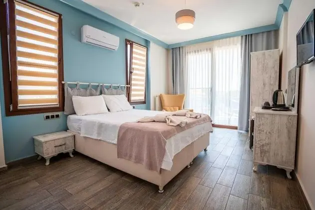 Standart Oda, Kısmi Deniz Manzaralı, Balkonlu