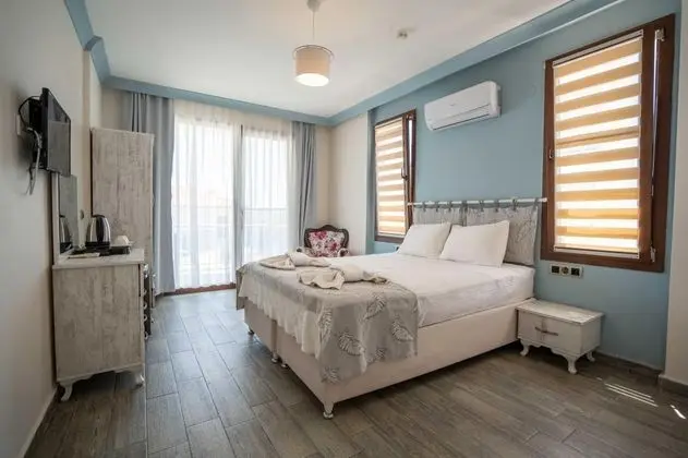 Standart Oda, Kısmi Deniz Manzaralı, Balkonlu