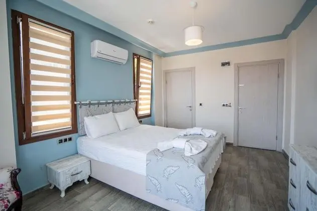 Standart Oda, Kısmi Deniz Manzaralı, Balkonlu