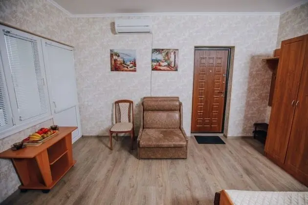 Üç Kişilik Oda, Balkon