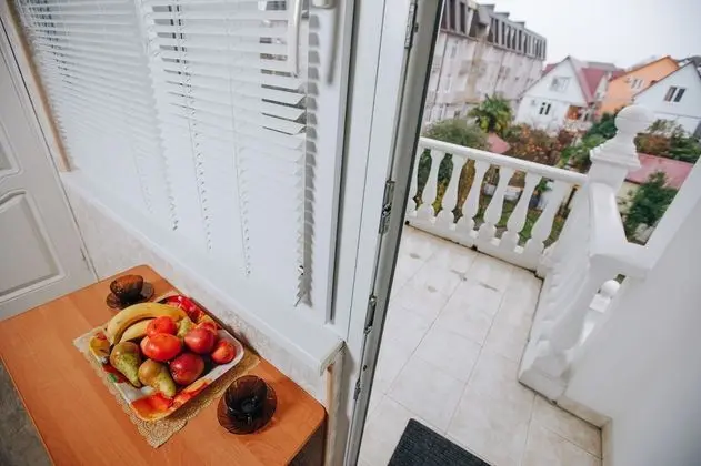 Üç Kişilik Oda, Balkon