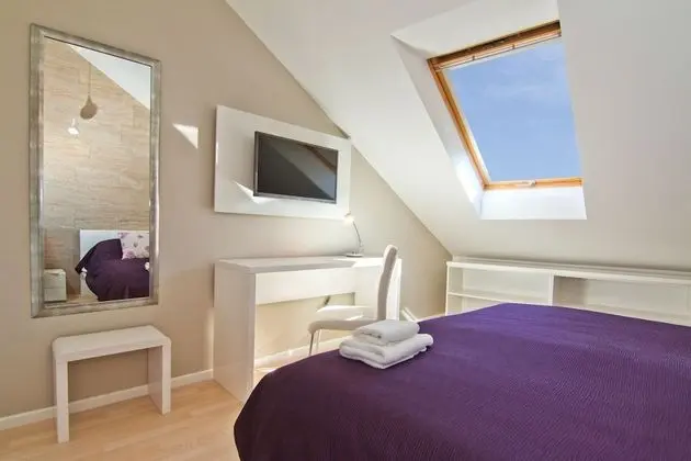 Deluxe Tek Büyük Yataklı Oda, Kısmi Deniz Manzaralı