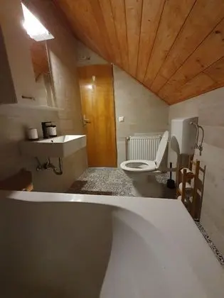 Ev (Laura - wooden house - H(4+2))