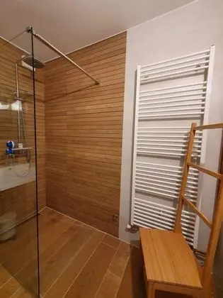 Ev (Laura - wooden house - H(4+2))