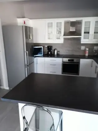 Rose: Two-Bedroom Cottage (8)