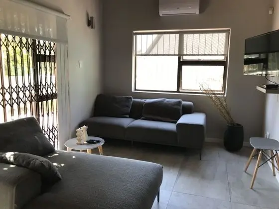 Rose: Two-Bedroom Cottage (8)