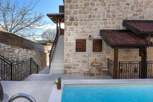 Villa, Sigara İçilebilir