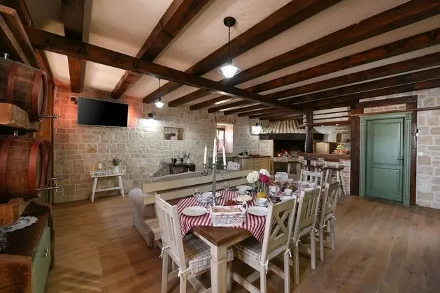 Villa, Sigara İçilebilir