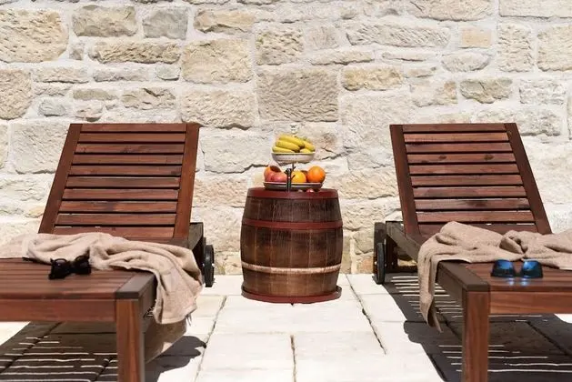 Villa, Sigara İçilebilir