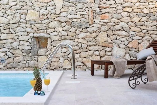 Villa, Sigara İçilebilir