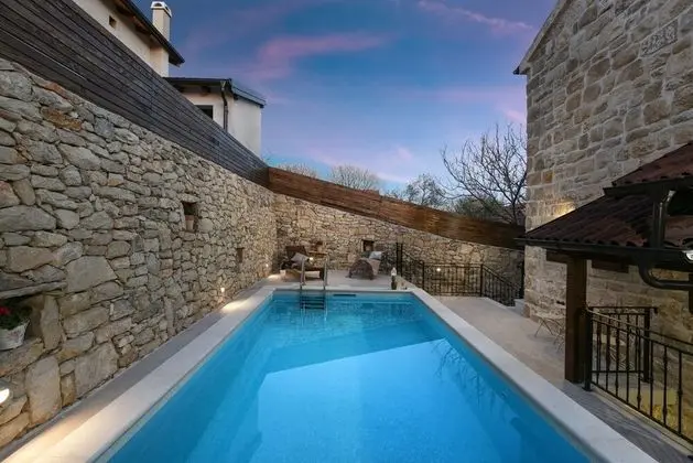 Villa, Sigara İçilebilir