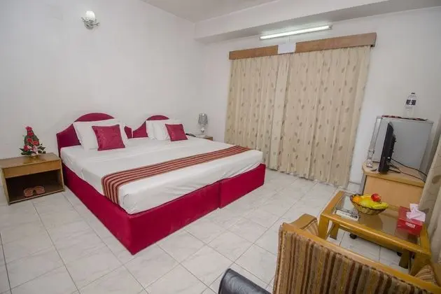 Deluxe Tek Büyük Yataklı Oda, 1 Çift Kişilik Yatak, Engellilere Uygun, Şehir Manzaralı