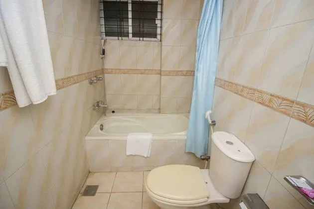 Deluxe Tek Büyük Yataklı Oda, 1 Çift Kişilik Yatak, Engellilere Uygun, Şehir Manzaralı