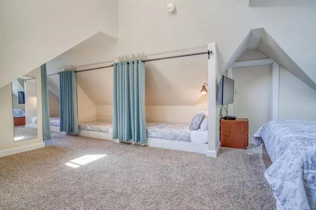 Ev, Birden Çok Yatak (Laurel Haven)