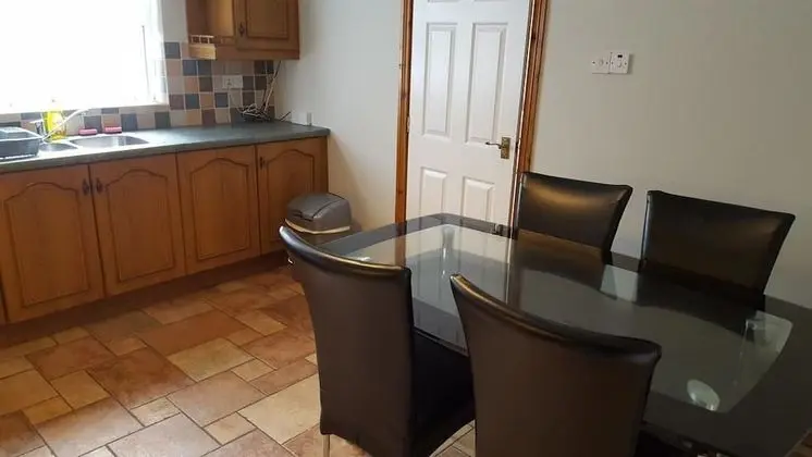 Standart Sıra Ev, Birden Çok Yatak, Sigara İçilmez