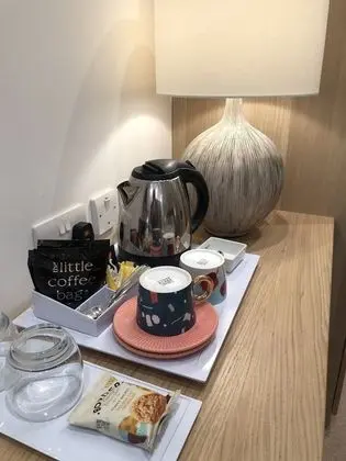 Design Tek Büyük Yataklı Oda, Banyolu/Duşlu