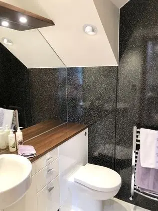 Luxury Tek Büyük Yataklı Oda, Banyolu/Duşlu