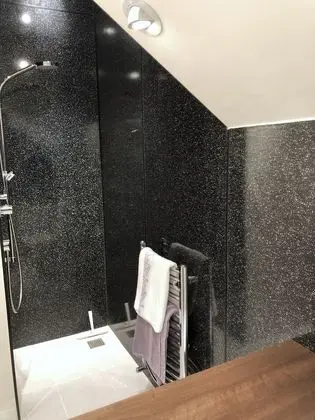 Luxury Tek Büyük Yataklı Oda, Banyolu/Duşlu