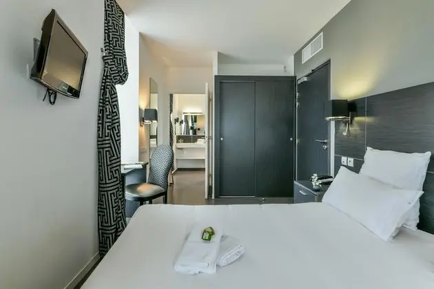 Standard Tek Büyük Yataklı Oda