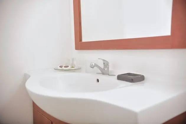 Comfort Stüdyo, 1 Büyük (Queen) Boy Yatak, Danışma, Avlu Manzaralı