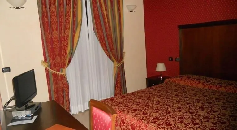 Standard Tek Büyük veya İki Ayrı Yataklı Oda