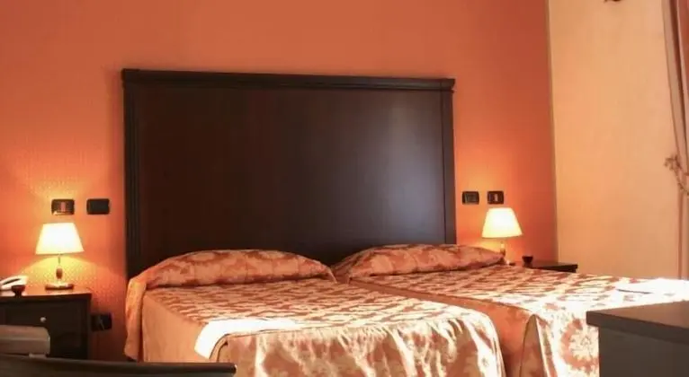 Superior Tek Büyük veya İki Ayrı Yataklı Oda