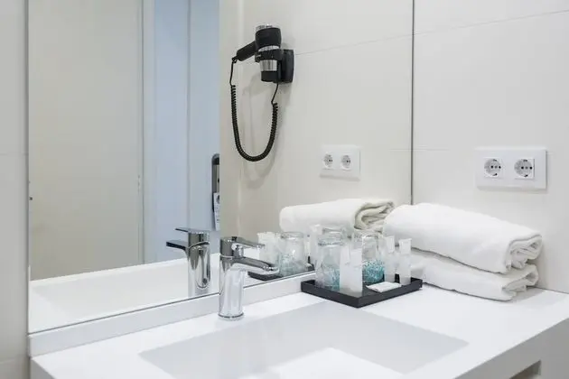 Deluxe Büyük Yataklı Tek Kişilik Oda