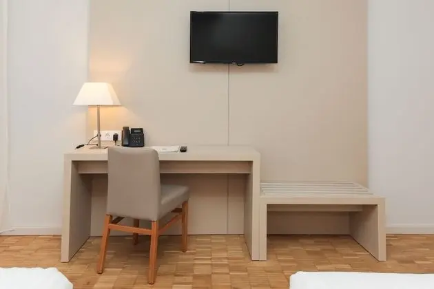 Deluxe Büyük Yataklı Tek Kişilik Oda